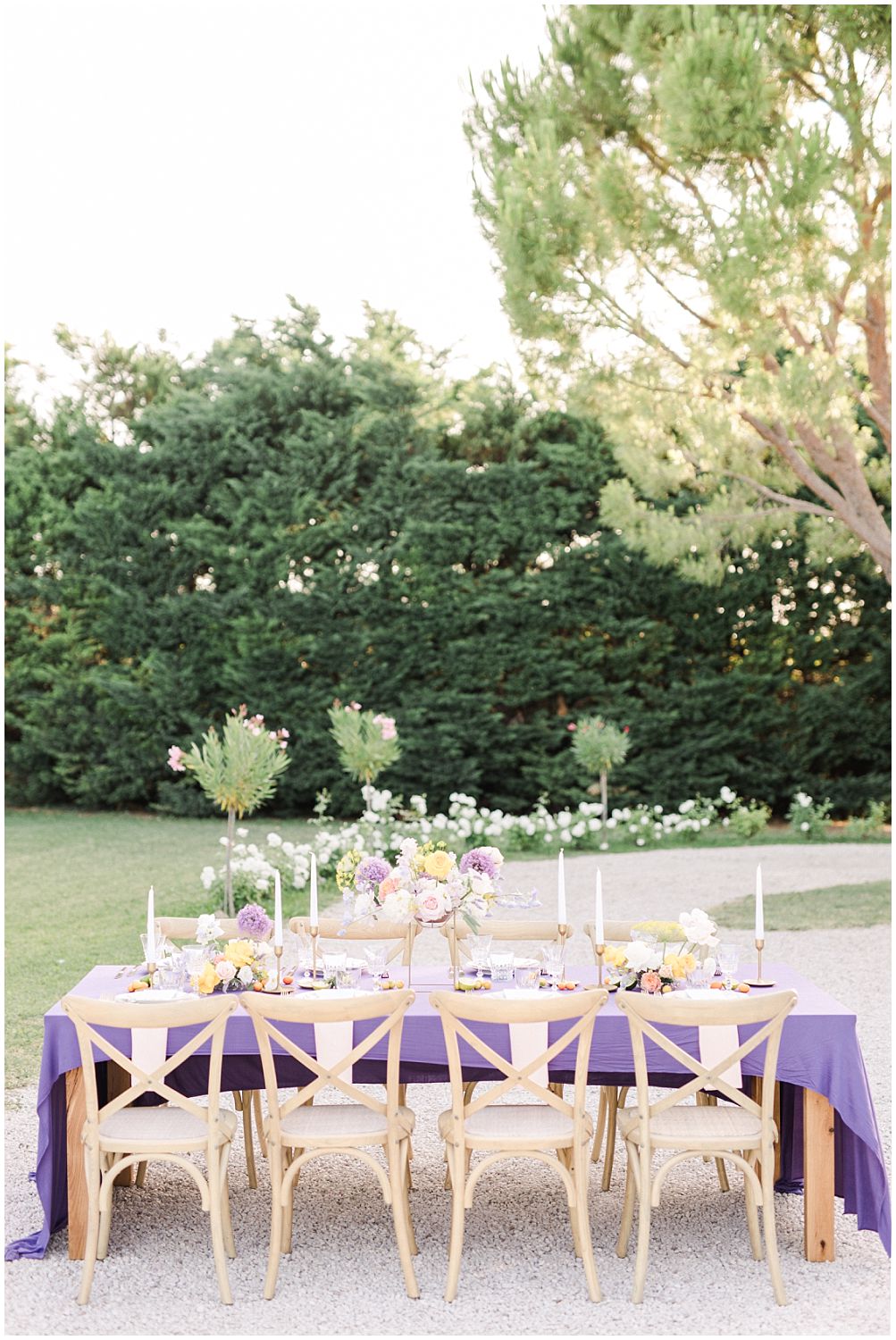 decoration table mariage jaune violet